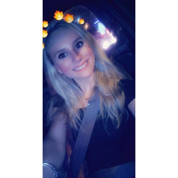 victoriaab77
